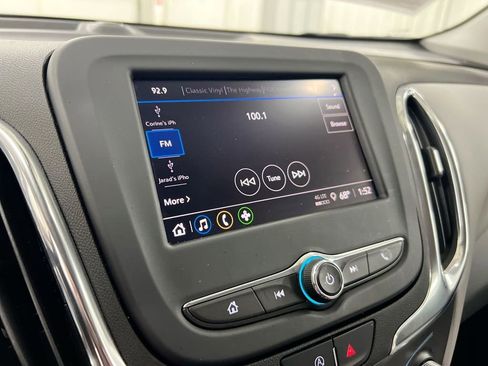 Used 2023 Chevrolet Equinox LS AWD/4WD image 17