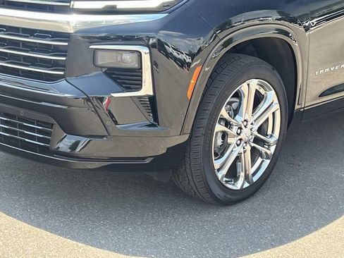 Used 2026 Chevrolet Traverse High Country AWD/4WD image 7