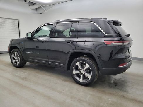 Used 2022 Jeep Grand Cherokee Limited 4xe image 3