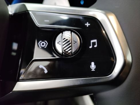 New 2026 BMW 740i w/ Premium Package image 15