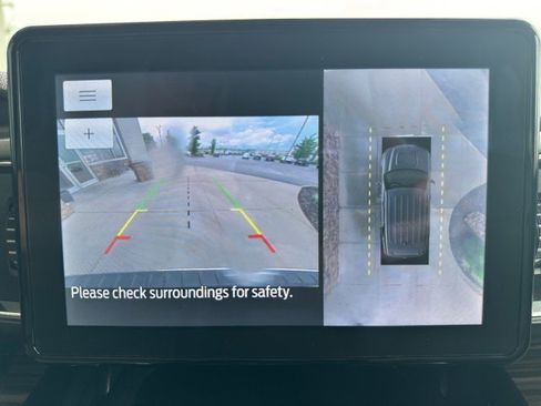 Used 2022 Ford Explorer Limited image 13