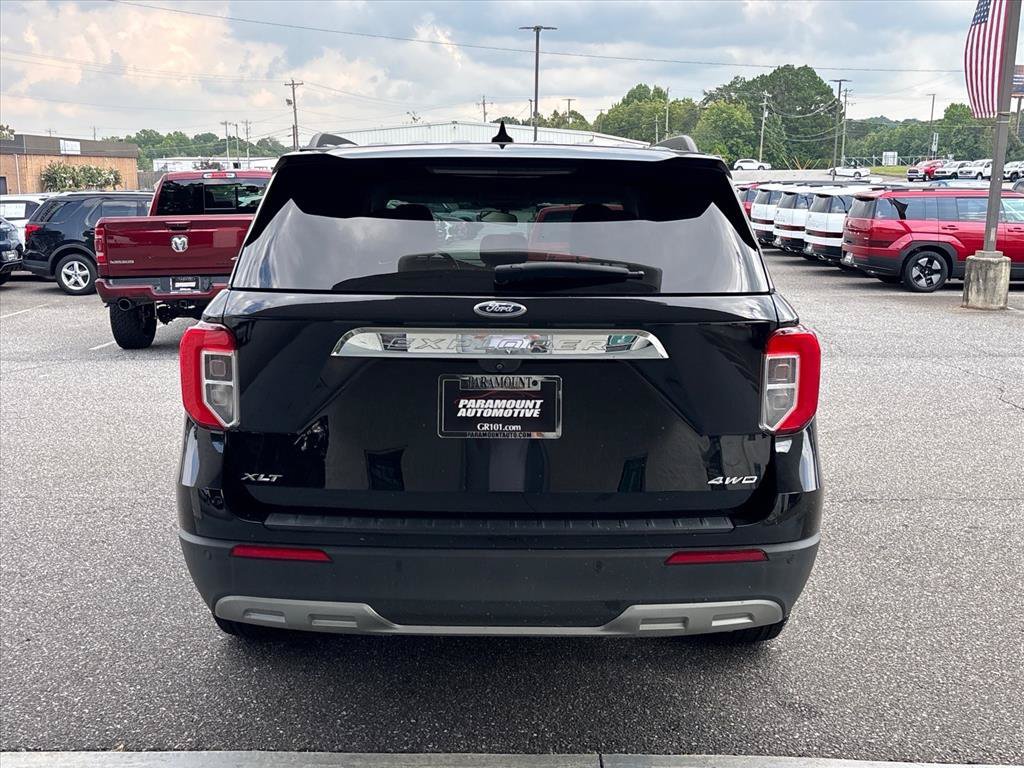 Used 2021 Ford Explorer XLT w/ Equipment Group 202A AWD/4WD image 25