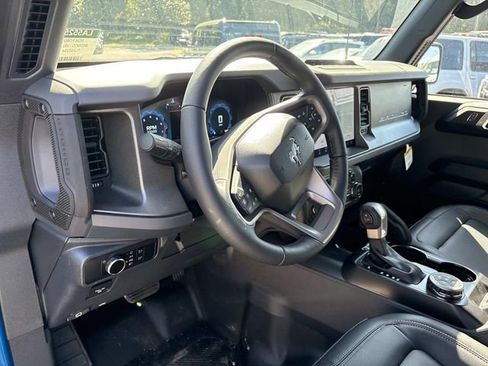 New 2026 Ford Bronco Badlands w/ Sasquatch Package AWD/4WD image 23