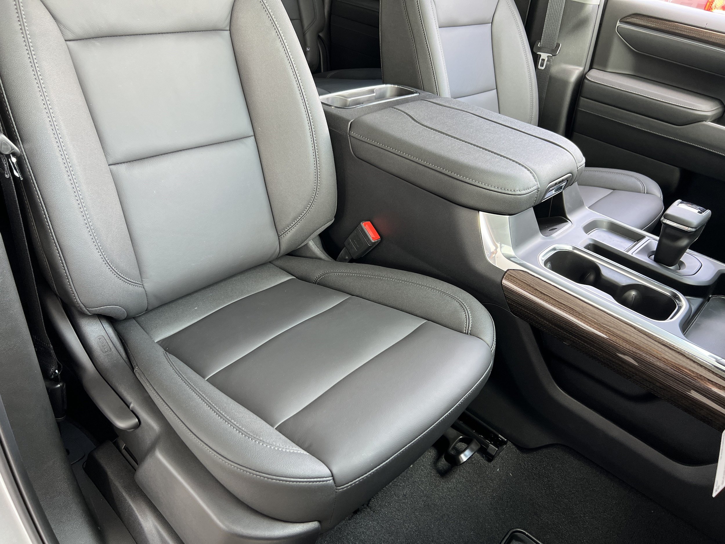 New 2026 Chevrolet Silverado 1500 RST w/ Convenience Package II AWD/4WD image 24