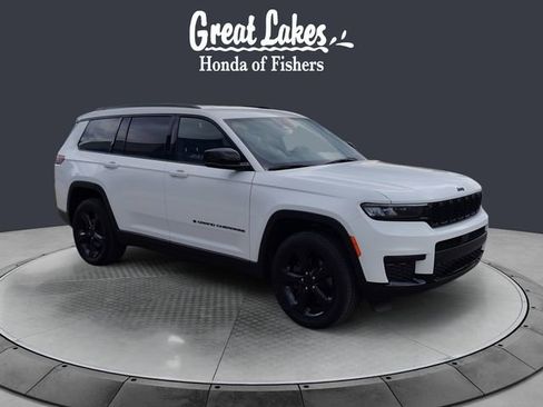 Used 2023 Jeep Grand Cherokee L Laredo image 7