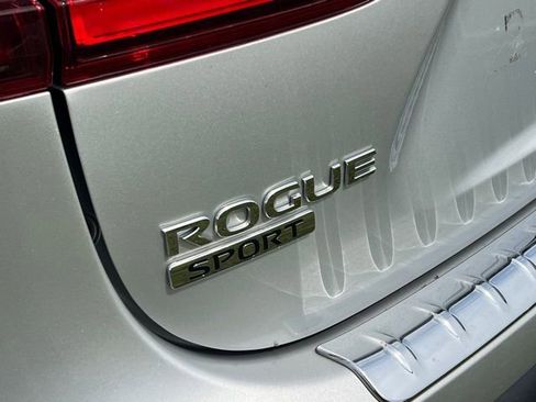 Certified 2022 Nissan Rogue Sport SL AWD/4WD image 24