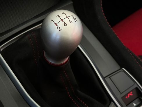 Used 2021 Honda Civic Type R Limited image 40