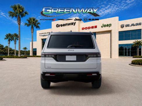 New 2026 Jeep Grand Wagoneer Summit AWD/4WD image 7