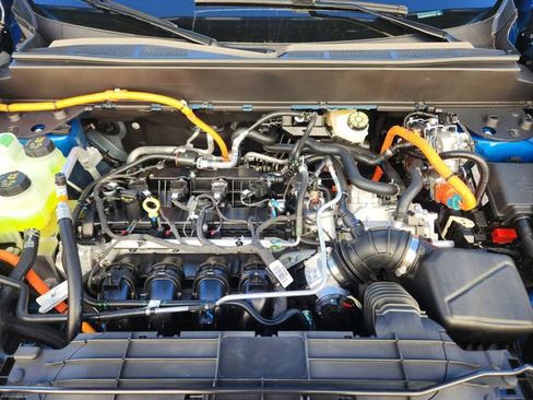 New 2025 Ford Maverick XL w/ Equipment Group 101A image 19