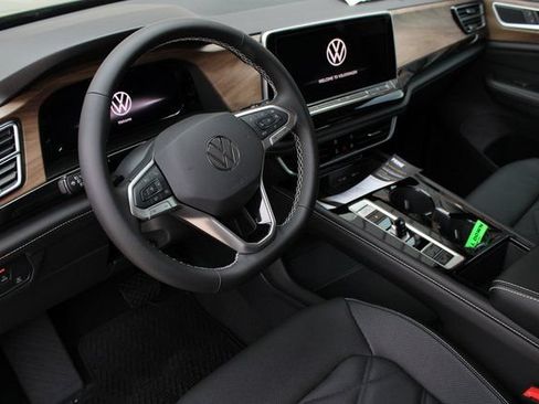 New 2026 Volkswagen Atlas SE AWD/4WD image 2