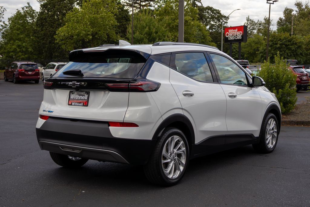 Used 2023 Chevrolet Bolt EUV LT FWD image 7