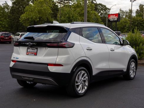 Used 2023 Chevrolet Bolt EUV LT FWD image 7