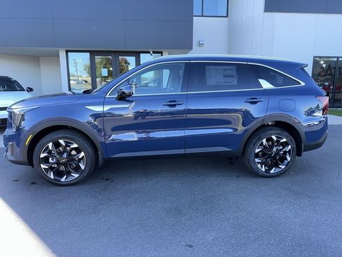 New 2026 Kia Sorento X-Line EX AWD/4WD image 2