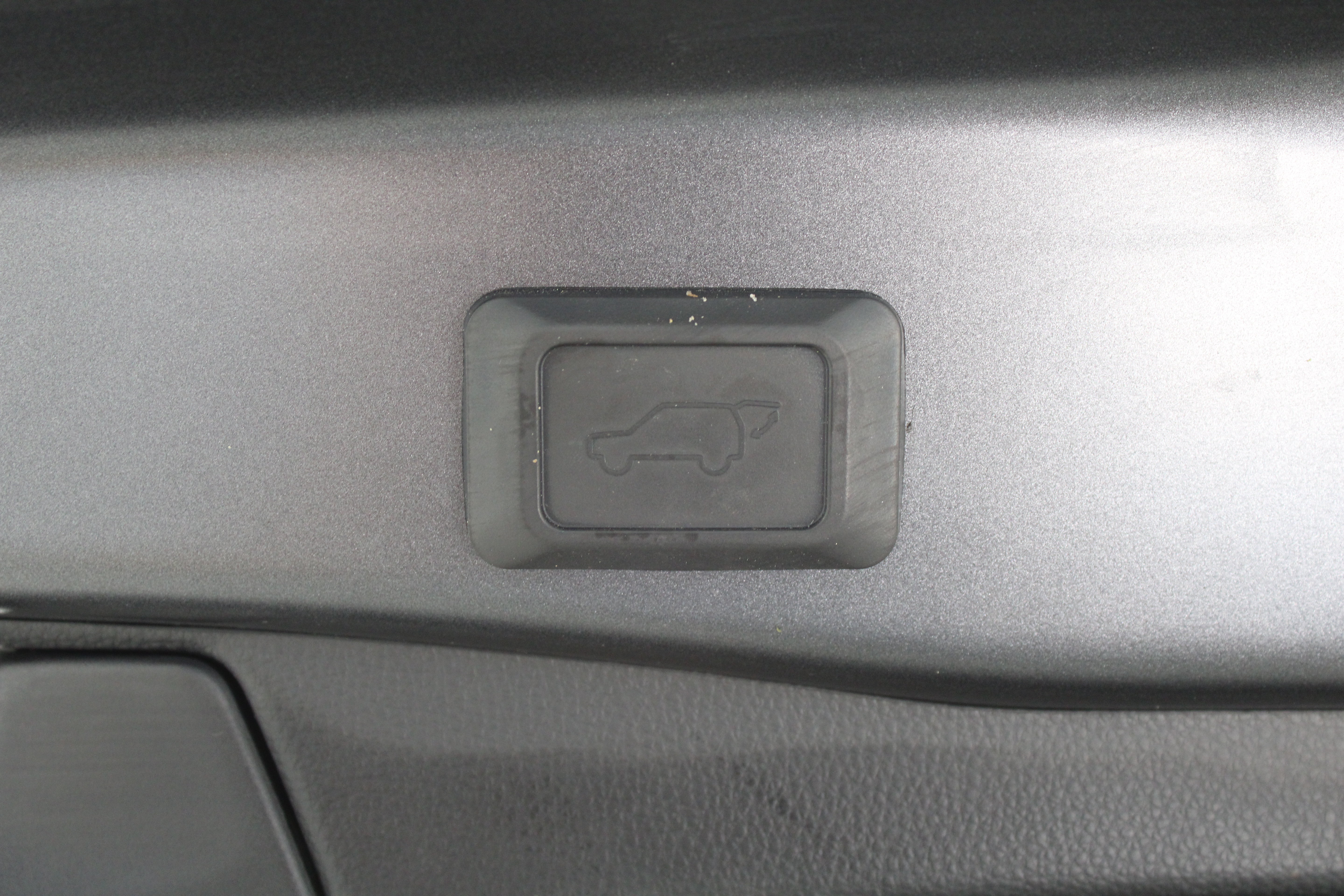 Used 2020 Toyota RAV4 XSE AWD/4WD image 34