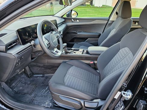 Used 2025 Kia K5 LXS image 15