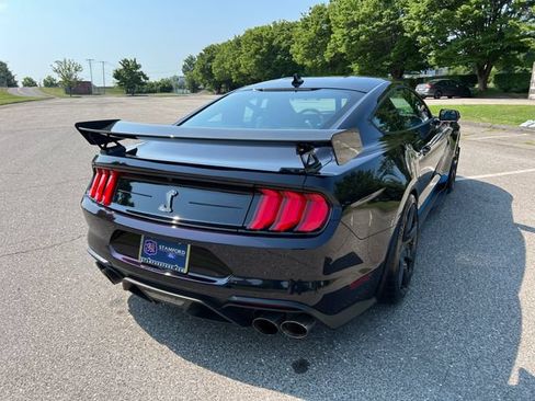 Used 2022 Ford Mustang Shelby GT500 w/ Carbon Fiber Track Pack RWD image 10