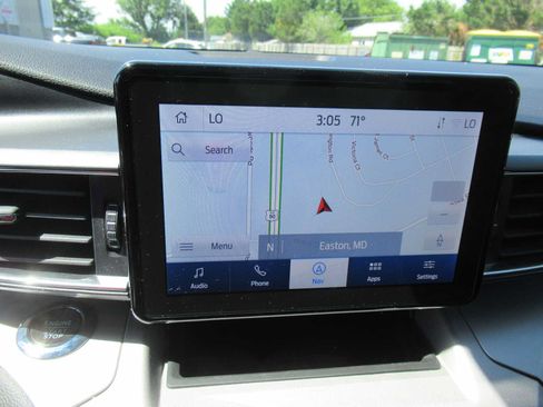 Used 2023 Ford Explorer XLT w/ Equipment Group 202A AWD/4WD image 30