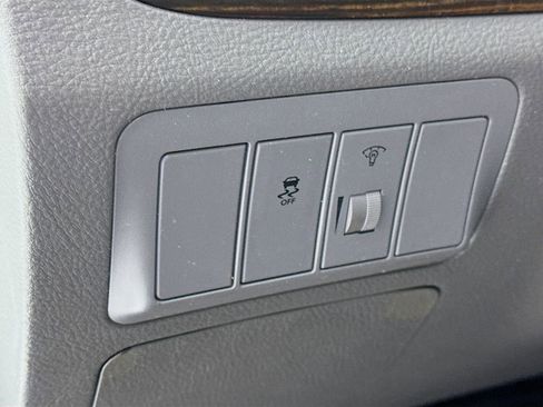 Used 2011 Hyundai Santa Fe GLS image 11