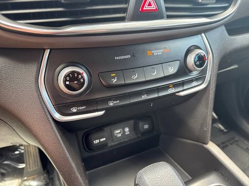Used 2019 Hyundai Santa Fe SE FWD image 36