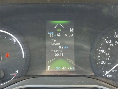 Used 2024 Toyota Sienna LE image 16