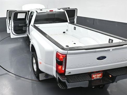 Used 2025 Ford F350 Lariat w/ Lariat Ultimate Package AWD/4WD image 55