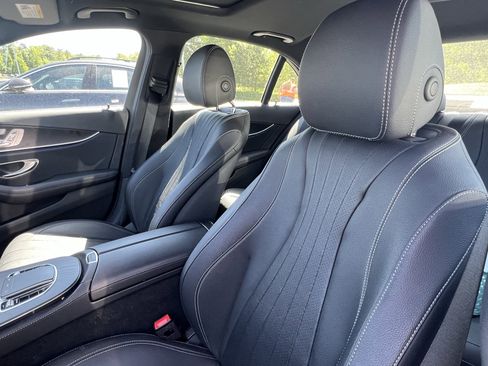 Used 2022 Mercedes-Benz E 350 Sedan image 16