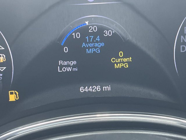 Used 2021 Jeep Grand Cherokee Laredo w/ Security & Convenience Group AWD/4WD image 35