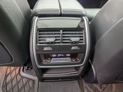 Used 2021 BMW X5 xDrive40i w/ M Sport Package image 31