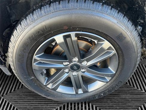 Used 2023 Ford F150 Lariat w/ Equipment Group 502A High image 14