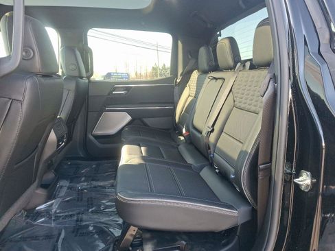 New 2025 GMC Sierra EV Denali image 5