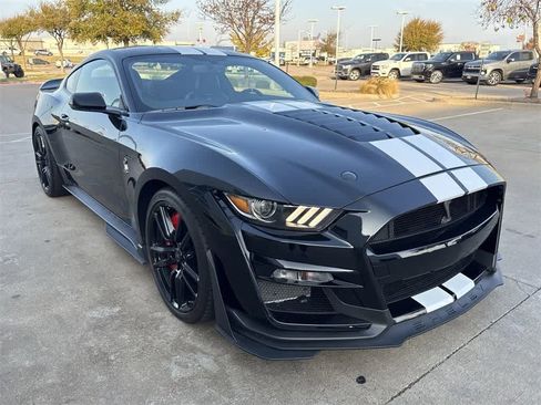 Used 2022 Ford Mustang Shelby GT500 w/ Technology Package image 7
