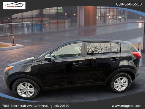 Used 2011 Kia Sportage LX FWD image 6