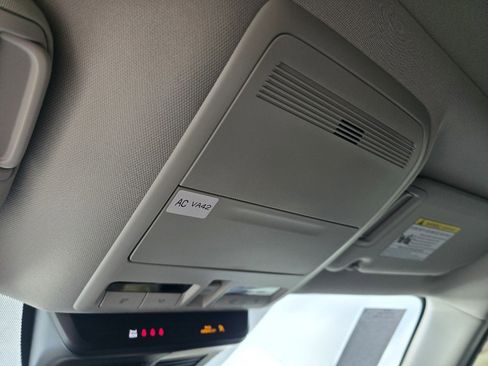 New 2026 MAZDA CX-50 AWD 2.5 Hybrid w/ Premium Pkg image 22