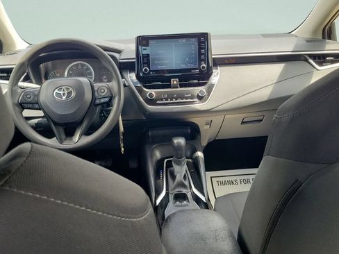 Used 2022 Toyota Corolla LE FWD image 9