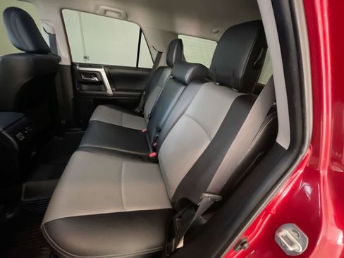 Used 2020 Toyota 4Runner SR5 Premium image 22