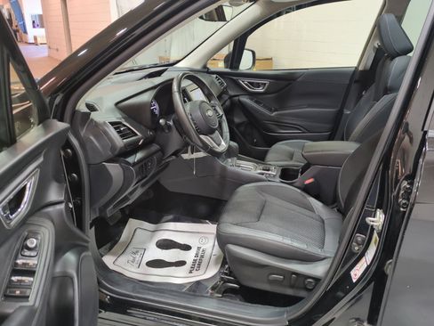 Used 2020 Subaru Forester Premium AWD/4WD image 15