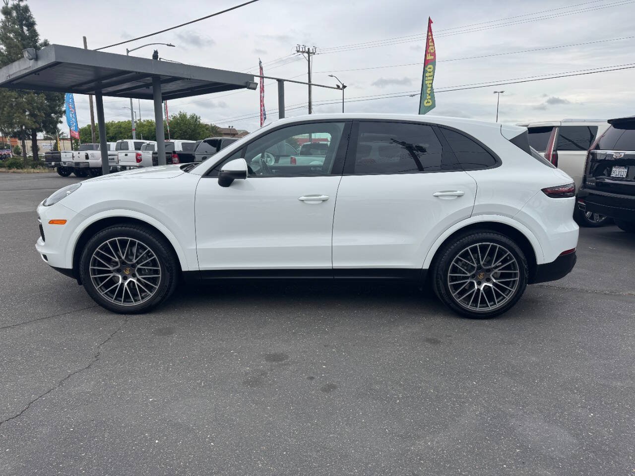 Used 2020 Porsche Cayenne AWD/4WD image 9