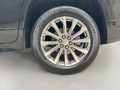 Used 2023 Chevrolet Traverse Premier w/ LPO, Floor Liner Package AWD/4WD image 37