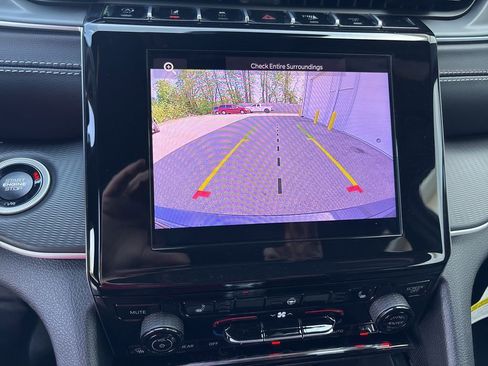 New 2026 Jeep Grand Cherokee Laredo X AWD/4WD image 25