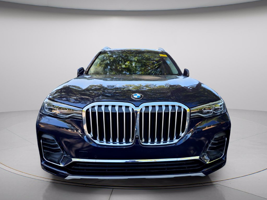 Used 2022 BMW X7 xDrive40i w/ Executive Package AWD/4WD image 3