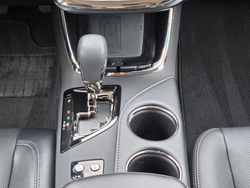 Used 2017 Toyota Avalon Limited FWD image 15