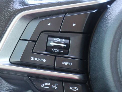 Used 2023 Subaru Forester Premium AWD/4WD image 25