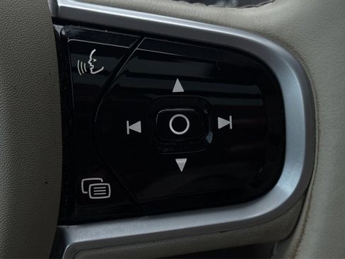 Used 2020 Volvo XC90 T6 Inscription w/ Protection Package Premier image 35