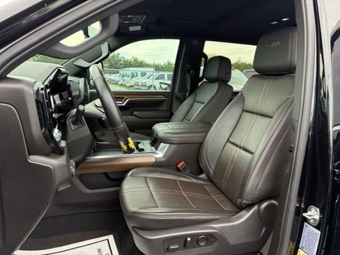 Used 2025 Chevrolet Silverado 3500 High Country AWD/4WD image 14