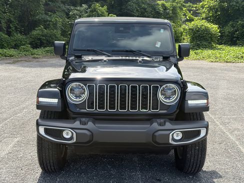 New 2025 Jeep Wrangler Unlimited Sahara AWD/4WD image 44