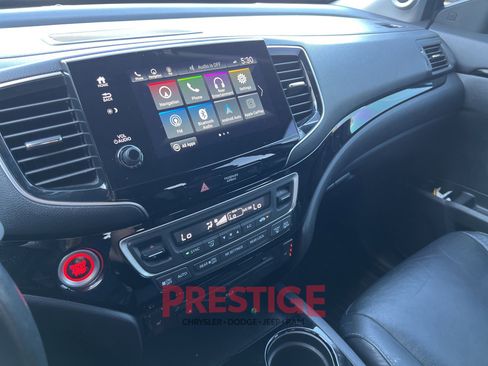 Used 2019 Honda Pilot Touring image 39