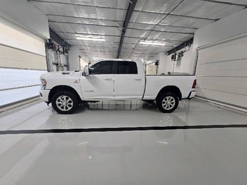 Used 2023 RAM 2500 Laramie AWD/4WD image 4