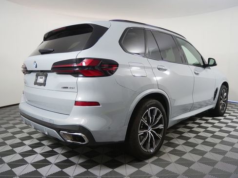 Certified 2026 BMW X5 sDrive40i RWD image 3