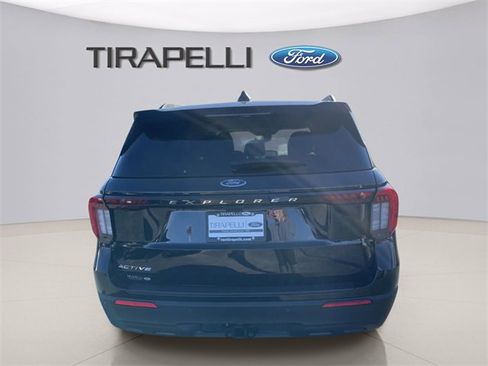 New 2025 Ford Explorer Active image 9