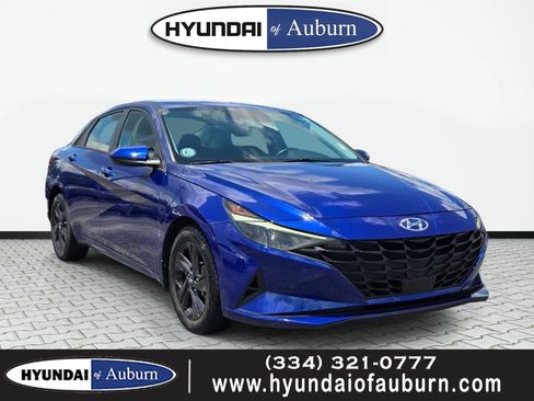 Used 2022 Hyundai Elantra SEL w/ Convenience Package FWD image 1
